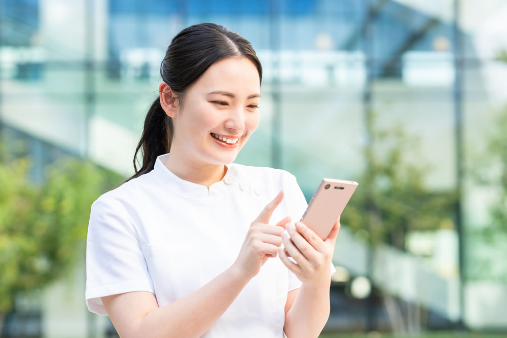 美容外科医の名医の円戸望医師を検索している看護師