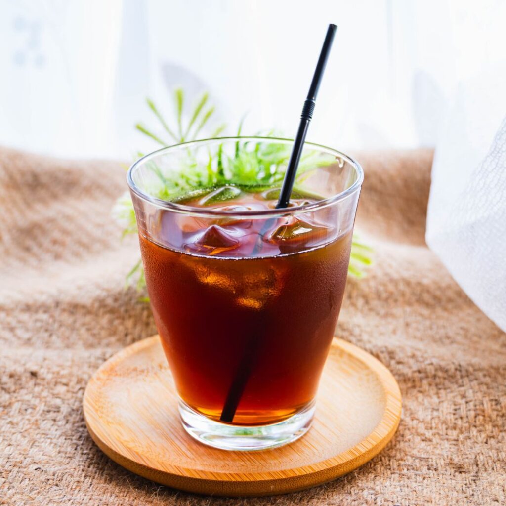 ストローが刺さっている飲み物